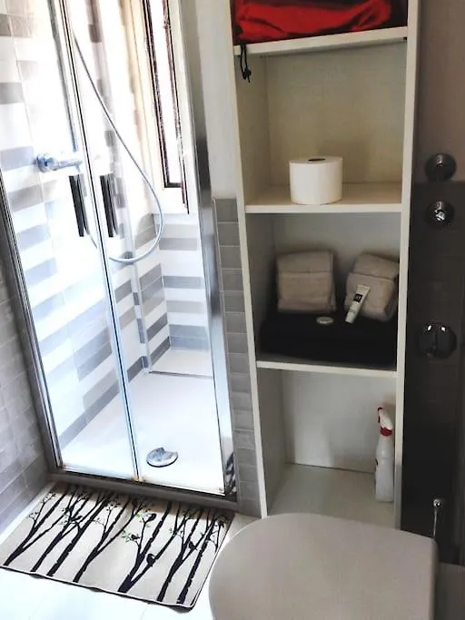 Bez Milan Apartment In Fashion Design District